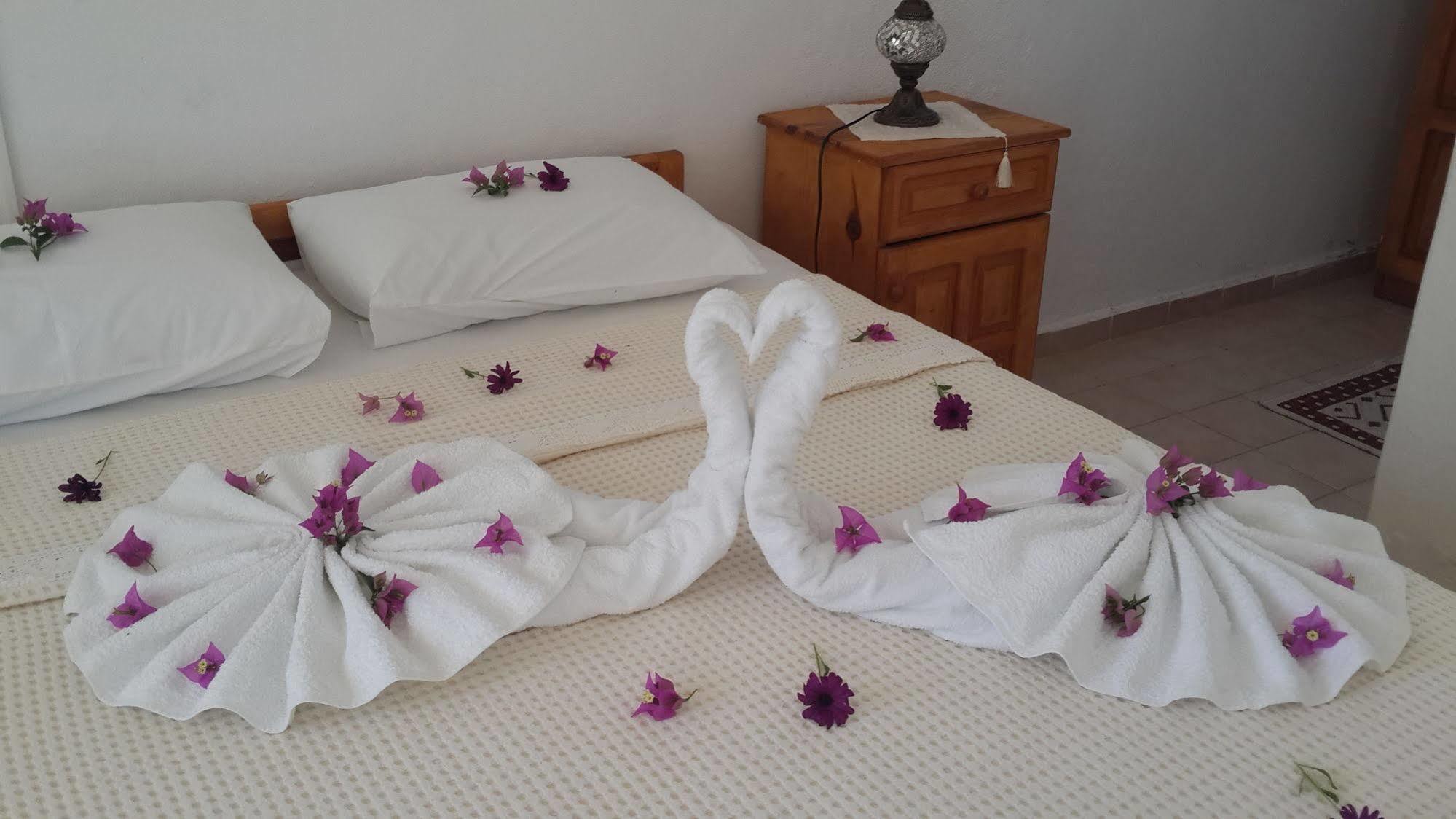 Myra Hotel 达利安 外观 照片